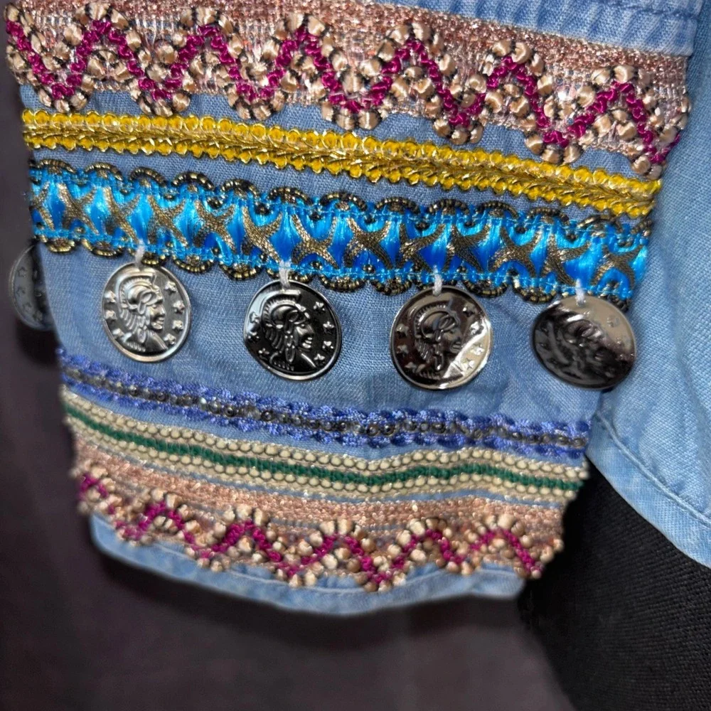 Chico's Small Blue Boho Embroidered‎ Denim Jacket CHICO's Chambray Lightweight